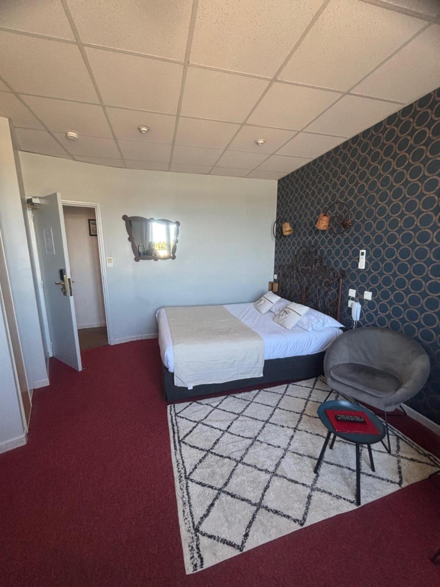 Hotel Le Régence Arles Esterno foto